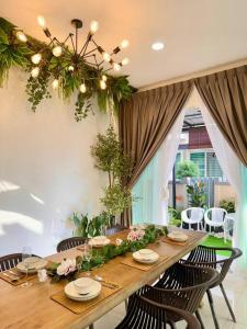 Χώρος καθιστικού στο Ktn 3storey 25pax6bedr 8bathr June luxury house