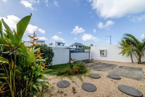 Fotografie z fotogalerie ubytování Balnea Villa Sixty-Nine v destinaci Trou dʼ Eau Douce