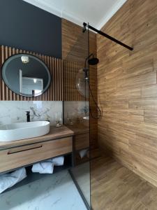 Ένα μπάνιο στο Euphoria Apartments