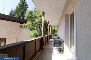 Balkón nebo terasa v ubytování Haus Haldahus by Arosa Holiday