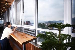 Splošen pogled na gorovje oz. razgled na gore, ki ga ponuja hotel