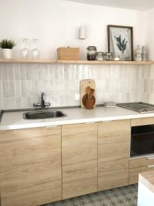 A kitchen or kitchenette at Casa Alejandro Las Vistas