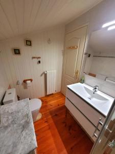 a bathroom with a sink and a toilet at Maison - Les Angles T4 70m2 - Vue exceptionnelle in Les Angles +28 photos