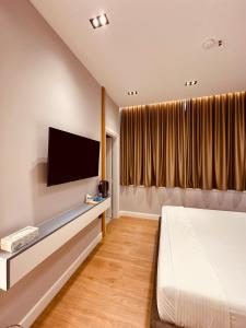 TV a/nebo společenská místnost v ubytování Azul Rooms Tirana