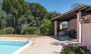 Gallery image of Villa Fiori 4 in Is Molas 
