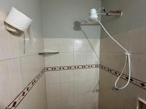Ein Badezimmer in der Unterkunft Habitación en el centro asunción solo efectivo guaranies