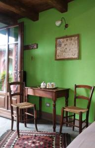 A seating area at Cascina Sant'Eufemia