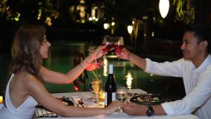 Nápoje v ubytování AnandaDara Ubud Resort & Spa