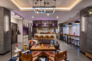 Restaurace v ubytování Moxy Solo
