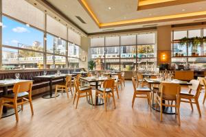 Restaurace v ubytování Clarion Suites Gateway