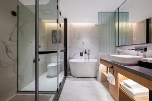 Bagno di Rezen Select Hotel guagnzhou Baiyun International Airport T2 Canton Fair Certificate Application & Free Shuttle