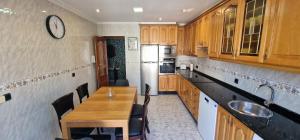 Kuchyň nebo kuchyňský kout v ubytování Castillo de Raíces - Para 5 pax y Wifi - VUT-5773-AS