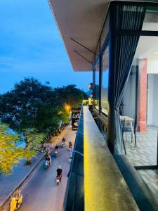 Ban công/sân hiên tại Mhouse 127 waterfront 2