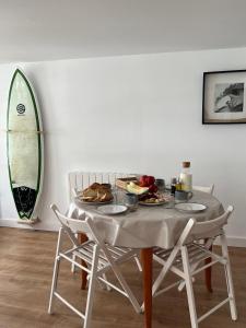 Foto dalla galleria di Surf studio 2 min from the beach a Loredo