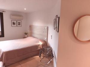 Chambres du Vieux Bistrot客房内的一张或多张床位