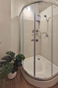 Ένα μπάνιο στο Townhouse at Yaek Lam Sali station for 6 pax
