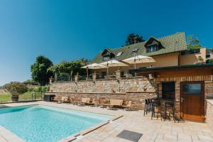 Bazén v ubytování Amannsberger WineYardLodge nebo v jeho okolí