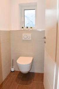 Un baño de Mountain View Appartements mit Blick