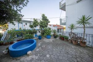 Fotografie z fotogalerie ubytování Nikos Rooms v destinaci Votsi