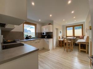 Kuchyň nebo kuchyňský kout v ubytování Ferienhaus Sunseitn mit Ruhe und Unabhängigkeit