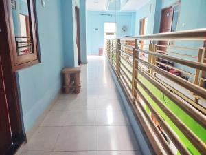 Fotografie z fotogalerie ubytování Happy Syariah Hotel near Jombor Mitra RedDoorz v destinaci Sleman + 14 fotografií
