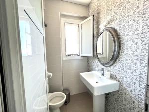 Koupelna v ubytování Filikouri Rooms
