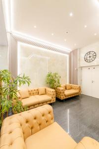 Ruang duduk di Hotel Barry