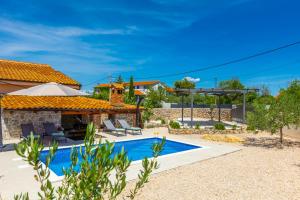 Πισίνα στο ή κοντά στο Villa Depicolo