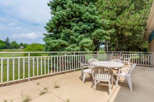 Balkón nebo terasa v ubytování Quality Inn near Cedar Point - Huron, Sandusky OH