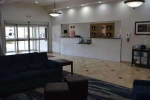 Posezení v ubytování Comfort Suites Yukon - SW Oklahoma City