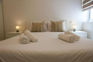 Vuode tai vuoteita majoituspaikassa Gorgeous 2BR Gozo Apt with private balcony & Pool by 360 Estates
