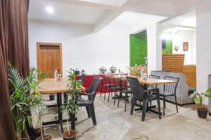 Posezení v ubytování FabHotel White House Inn - EON IT Park