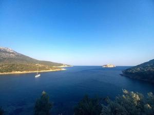Photo de la galerie de l'établissement Ligonari sea view apartment, à Tarti