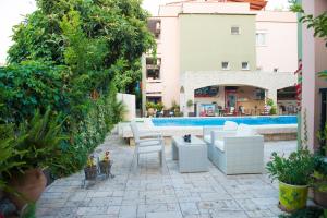 Un patio sau altă zonă în aer liber la Dimitriadis fresh Edem