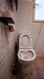 Salle de bains dans l'établissement Les suites du castillet