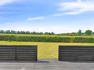 Zahrada ubytování Holiday Home Simon - 1km from the sea by Interhome