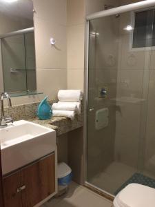 Ένα μπάνιο στο Apartamento mobiliado no Pipa Paradise
