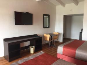 TV a/nebo společenská místnost v ubytování Motel 6-Waco, TX