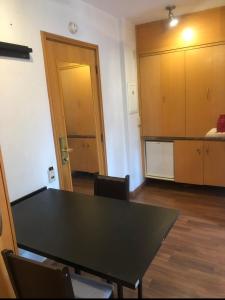 Kuchyň nebo kuchyňský kout v ubytování Apartamento dentro de Hotel jardins garagem inclusa