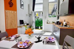 Dapur atau dapur kecil di Lorianna Rock House
