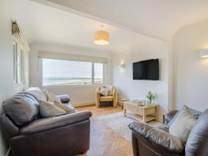Χώρος καθιστικού στο 2 Bed in Kewstoke 94385