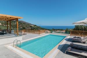 Bazén v ubytování Cossoro Villas Zakynthos nebo v jeho okolí
