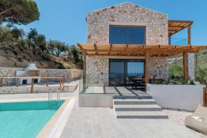 Bazén v ubytování Cossoro Villas Zakynthos nebo v jeho okolí