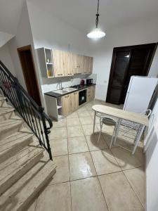 Η κουζίνα ή μικρή κουζίνα στο Villa a San Vito lo Capo Minaudo +16 φωτογραφίες