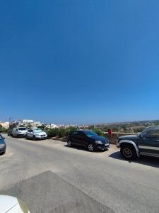 Foto dalla galleria di 3 Bedrooms Apartment a Marsaskala