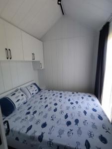 Postel nebo postele na pokoji v ubytování Dikili ZeyTiny House