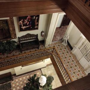 Uma área de estar em Hotel España Lima Peru