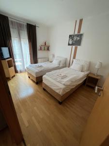 Star of Culture Budapest 1075 Budapest, Kazinczy utca 9 2nd floor Apt 3 kép - 2