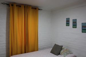 Cama ou camas em um quarto em Hostal Familiar S&G
