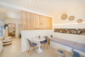 Istumisnurk majutusasutuses Eolithos Exclusive Suites